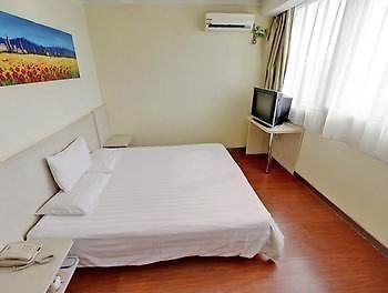Hanting Express Wuhan Xinhua Road 2 外观 照片